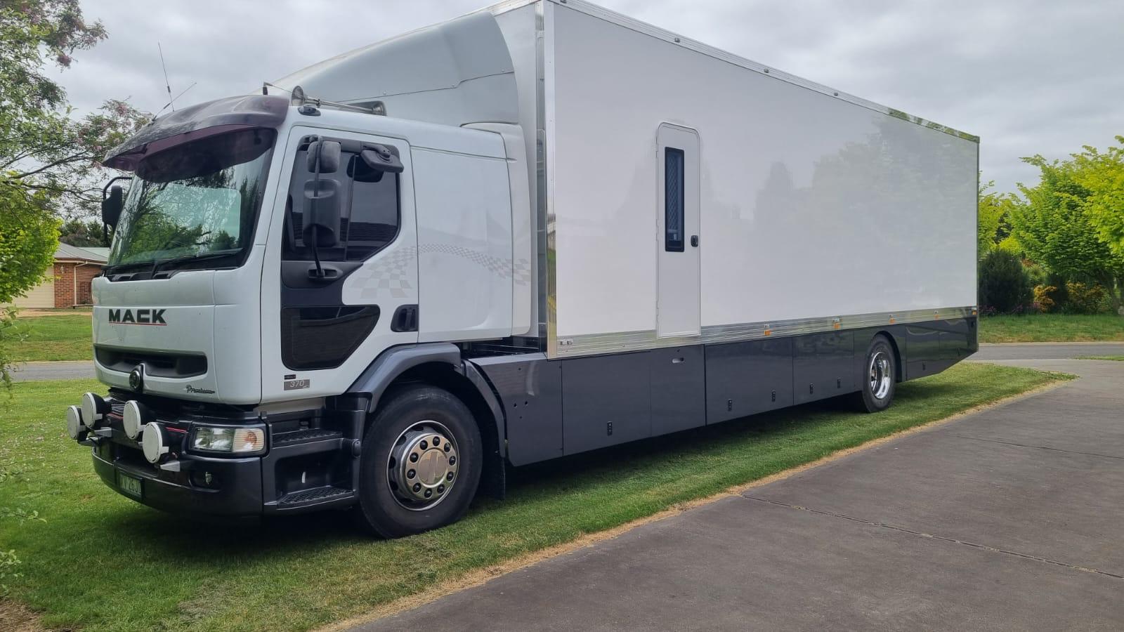 Universal Metal Fabrication, Truck Body Parts, Campbellfield, VIC, Australia